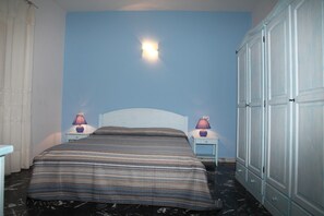 1 sovrum, värdeförvaringsskåp på rummet, strykjärn/strykbräda och wi-fi