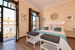 1 habitación, tabla de planchar con plancha, wifi y ropa de cama 
