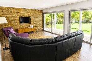 Fernseher, Bücher