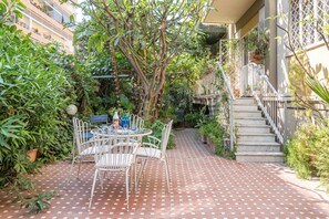 Outdoor dining - Un Giardino Segreto a Palermo by Wonderful Italy (Palermo)