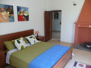 4 Schlafzimmer, Bügeleisen/Bügelbrett, WLAN, Bettwäsche