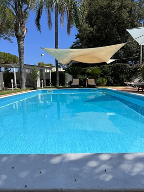 Outdoor pool - losanna villa with pool (Palermo)