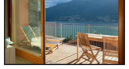 Fantastique appartement avec une magnifique vue panoramique sur le lac de CĂŽme