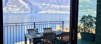 Fantastic apartment with a wonderful panoramic view of Lake Como 