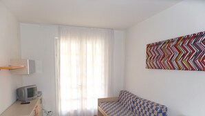 Interior - VILLA ALESSANDRA GROUND FLOOR WITH PRIVATE GARDEN (Bibione)