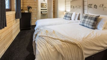 3 bedrooms, Internet