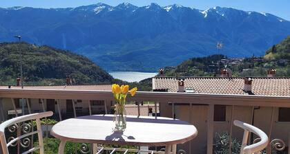 Casa Gina Giardino Holideal Apartment