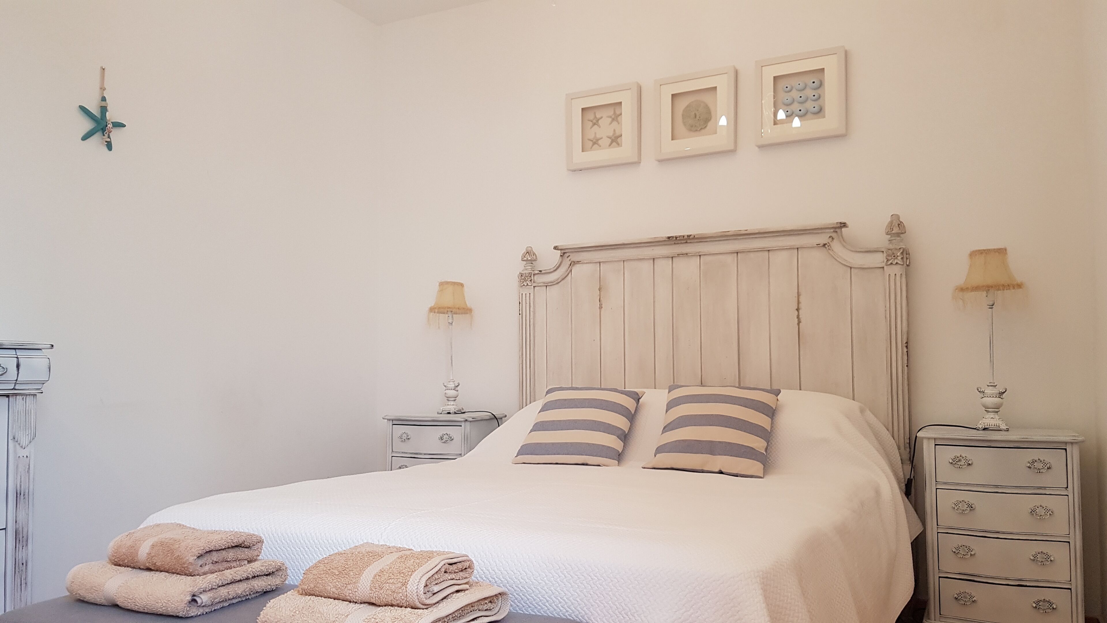 3 slaapkamers, een kluis op de kamer, een strijkplank/strijkijzer