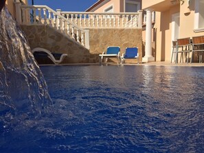 屋外プール、温水プール