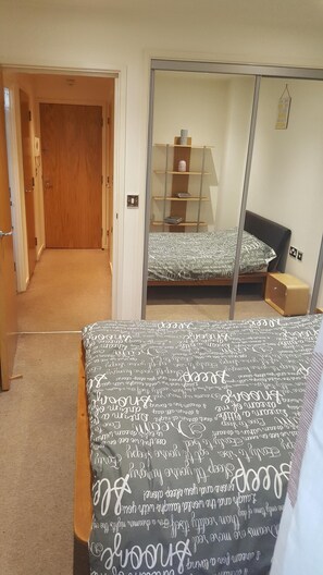 1 soverom, strykejern/-brett, wi-fi og sengetøy