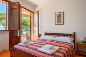 2 bedrooms, WiFi, bed sheets - Domus Sicily - Il nido di suerte sea view (Palermo)