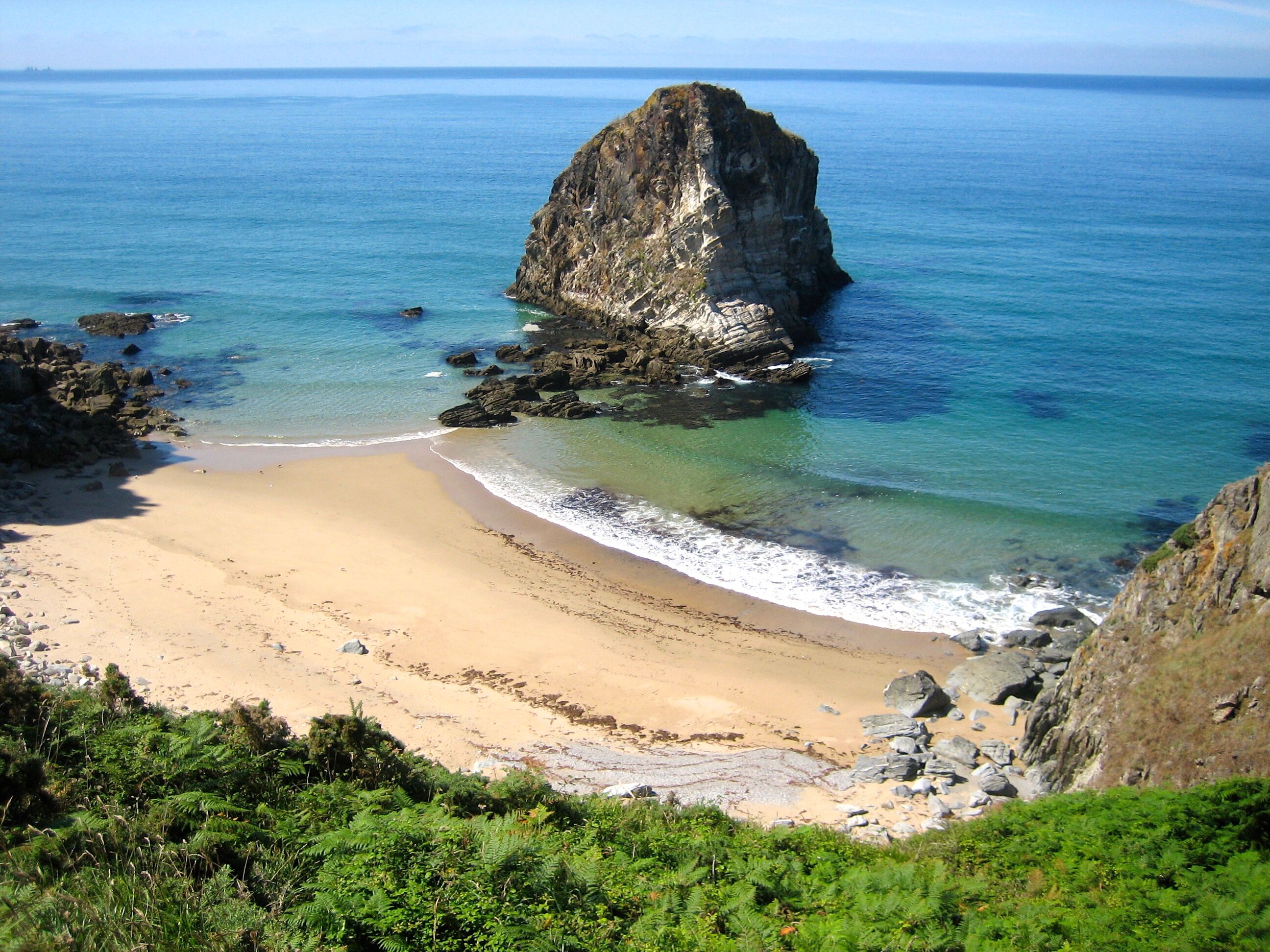 Beach nearby, sun-loungers