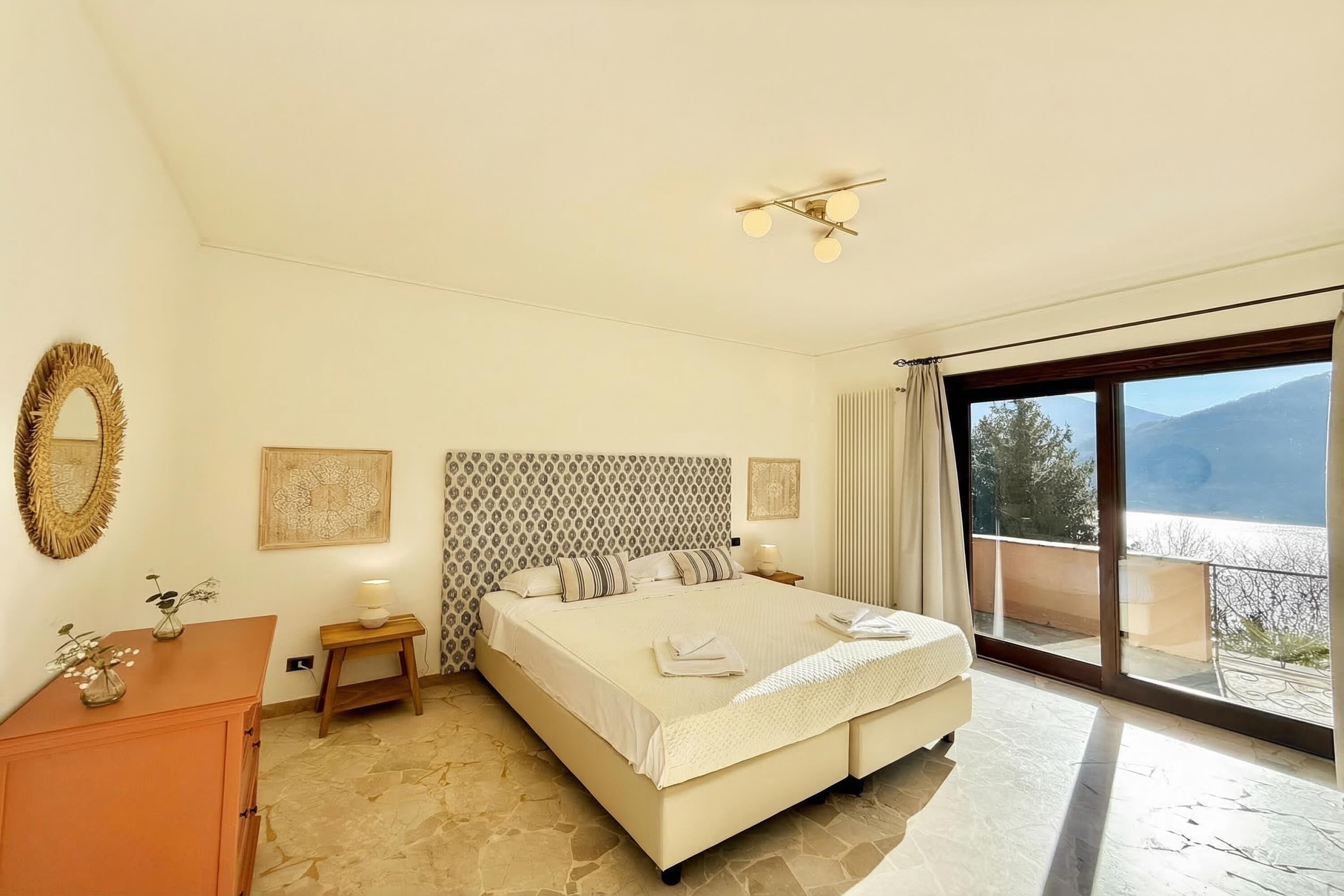 5 Schlafzimmer, Bügeleisen/Bügelbrett, kostenloses WLAN, Bettwäsche