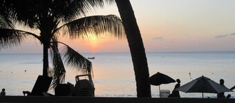 Dolphin Bay Villa est une charmante propriété de 2 chambres et 2 salles de bain sur la plage 