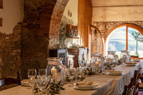 UNABHĂNGIGE VILLA MIT POOL IM HERZEN DER TOSKANA