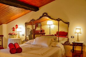 12 chambres, fer et planche à repasser, accès au Wi-Fi (inclus)