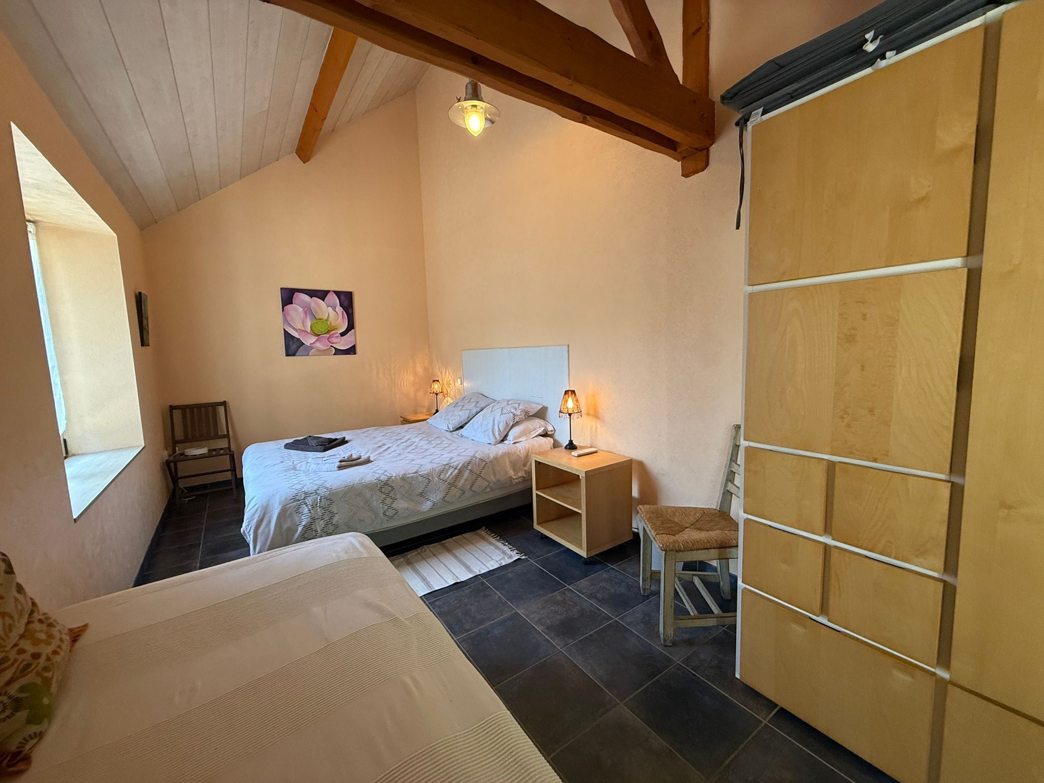 2 chambres, fer et planche à repasser, lit parapluie, Wi-Fi gratuit