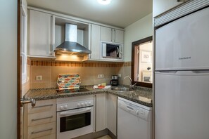 Fridge, microwave, oven, dishwasher