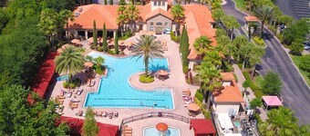 Stylish Apartment close to Disney, Universal and Championsgate.