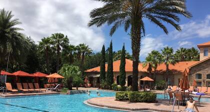 Stylish Apartment close to Disney, Universal and Championsgate.