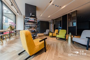 บริเวณนั่งเล่นที่ล็อบบี้