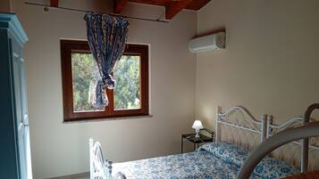 3 Schlafzimmer, Bügeleisen/Bügelbrett