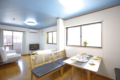 Big Modern House Near Toji Temple & Kyoto station+ free parking & 4bikes