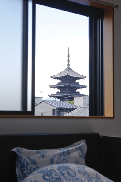 Big Modern House Near Toji Temple & Kyoto station+ free parking & 4bikes