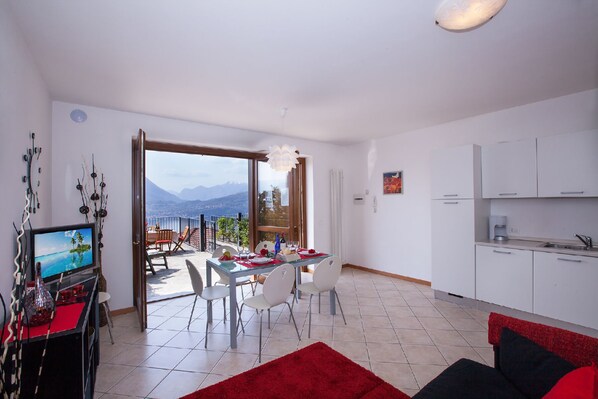 Fernseher, Stereoanlage