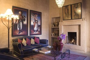 Interior - In Medina, near the battlements. Palais des Sables with heated pool, staff, and garden (Taroudant)