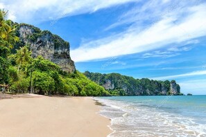 Beach - Your house accommodation (Krabi)