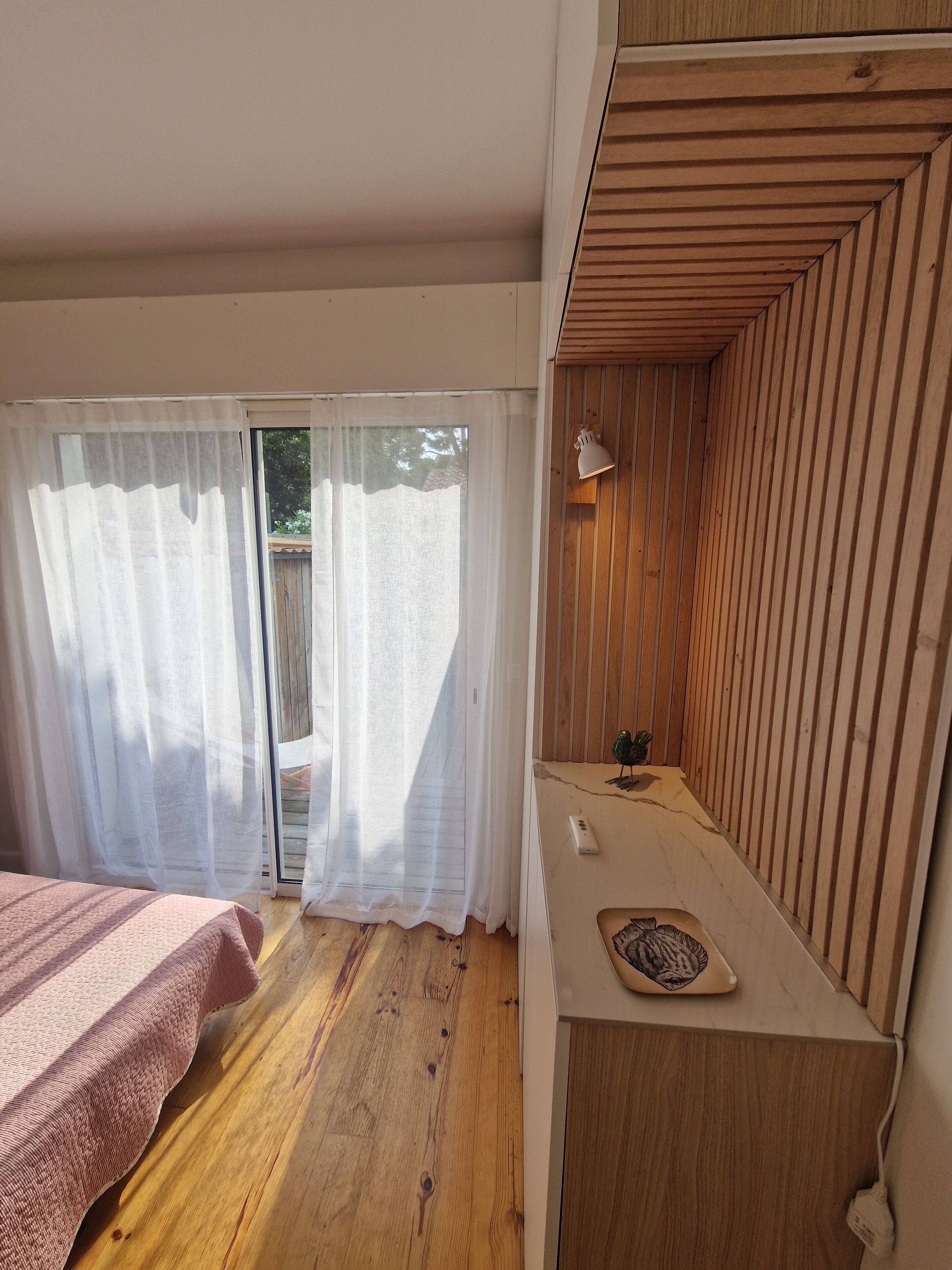 5 chambres, fer et planche à repasser, lit parapluie, Wi-Fi gratuit