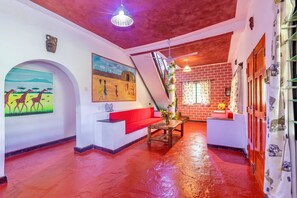 TV - Peaceful Hideaway Cottage Pool/Barbecue/Aircon  (diani beach)