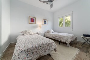 2 habitaciones, tabla de planchar con plancha y wifi gratis