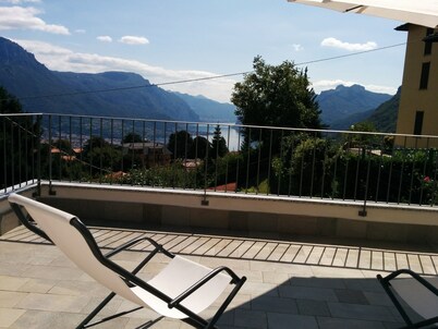 SPLENDID VIEW OF LAKE COMO bellagio / civenna