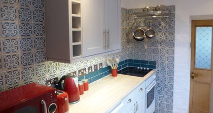 Upea sijainti, Cambridge. Ihana mökki Grantchesterin kylässä