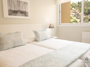 3 bedrooms, iron/ironing board, Internet, bed sheets - Arenal Superior Beach Living4malaga (Málaga)