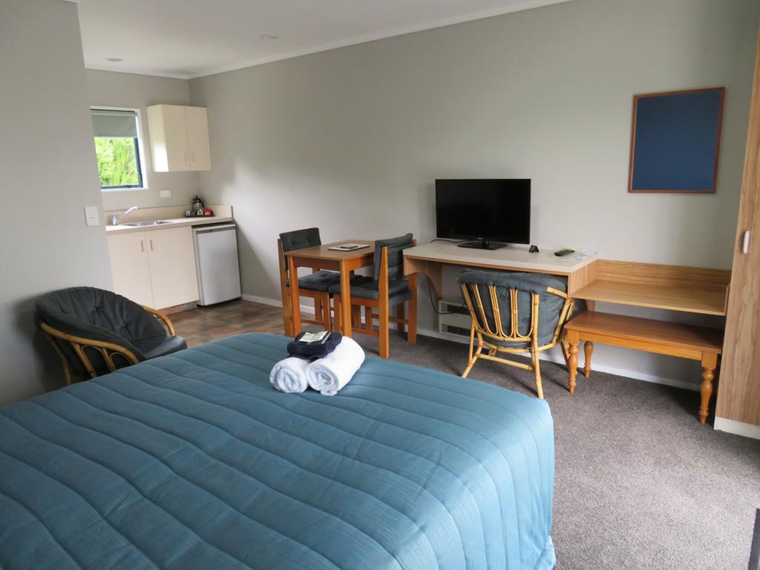 Premium bedding, pillowtop beds, iron/ironing board, free WiFi