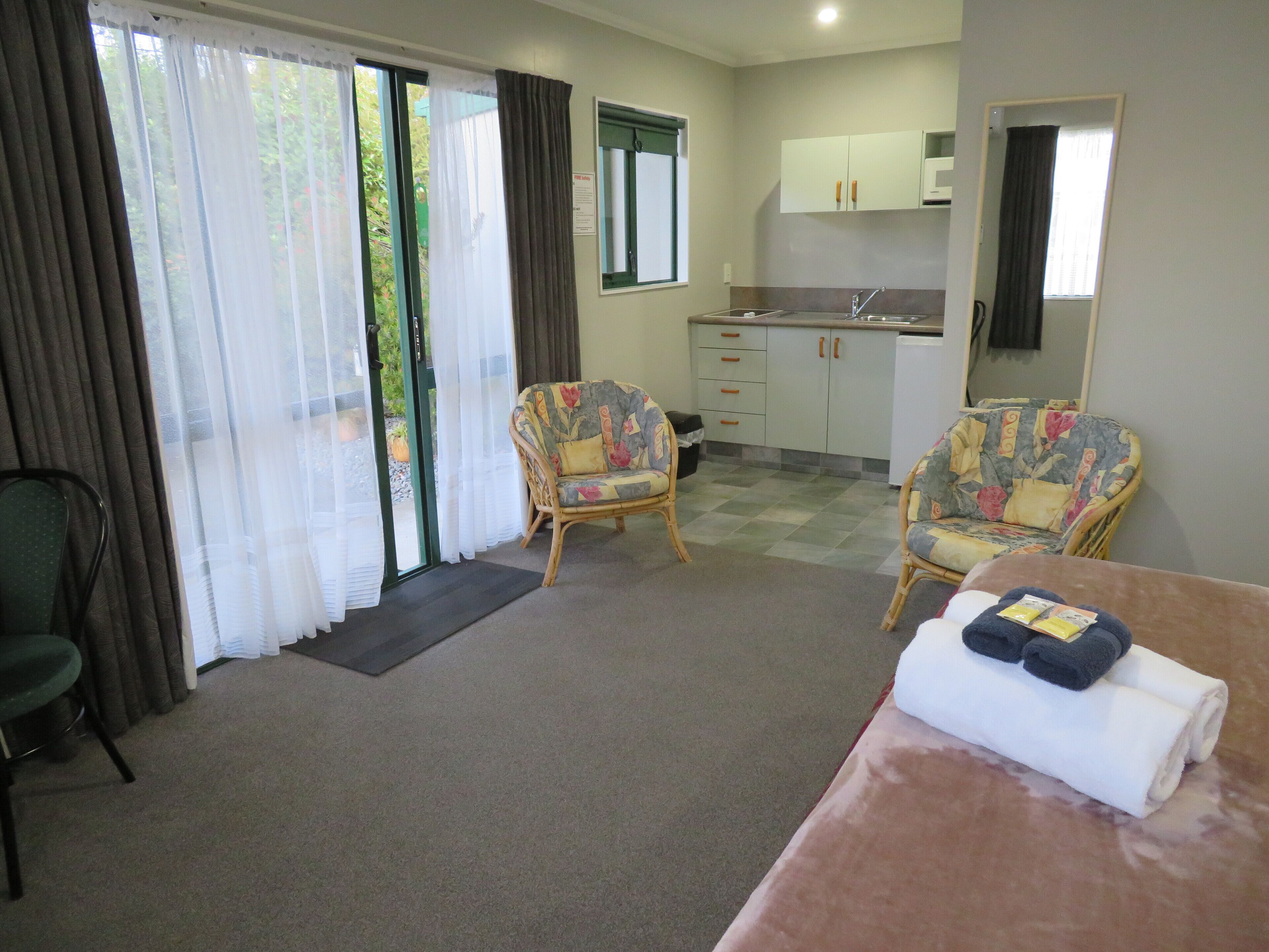 Spa Studio | Premium bedding, pillow-top beds, iron/ironing board, free WiFi