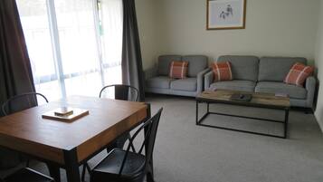 Two Bedroom Spa Apartment | Premium bedding, pillowtop beds, iron/ironing board, free WiFi