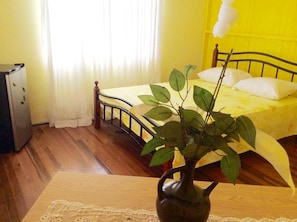 3 Schlafzimmer, Bügeleisen/Bügelbrett, kostenloses WLAN, Bettwäsche