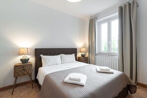 11 bedrooms, iron/ironing board, WiFi, bed sheets - Luxe Roman Villa 25 minutes away from Rome | POOL, TENNIS COURT, FOOTBALL (Campagnano di Roma)