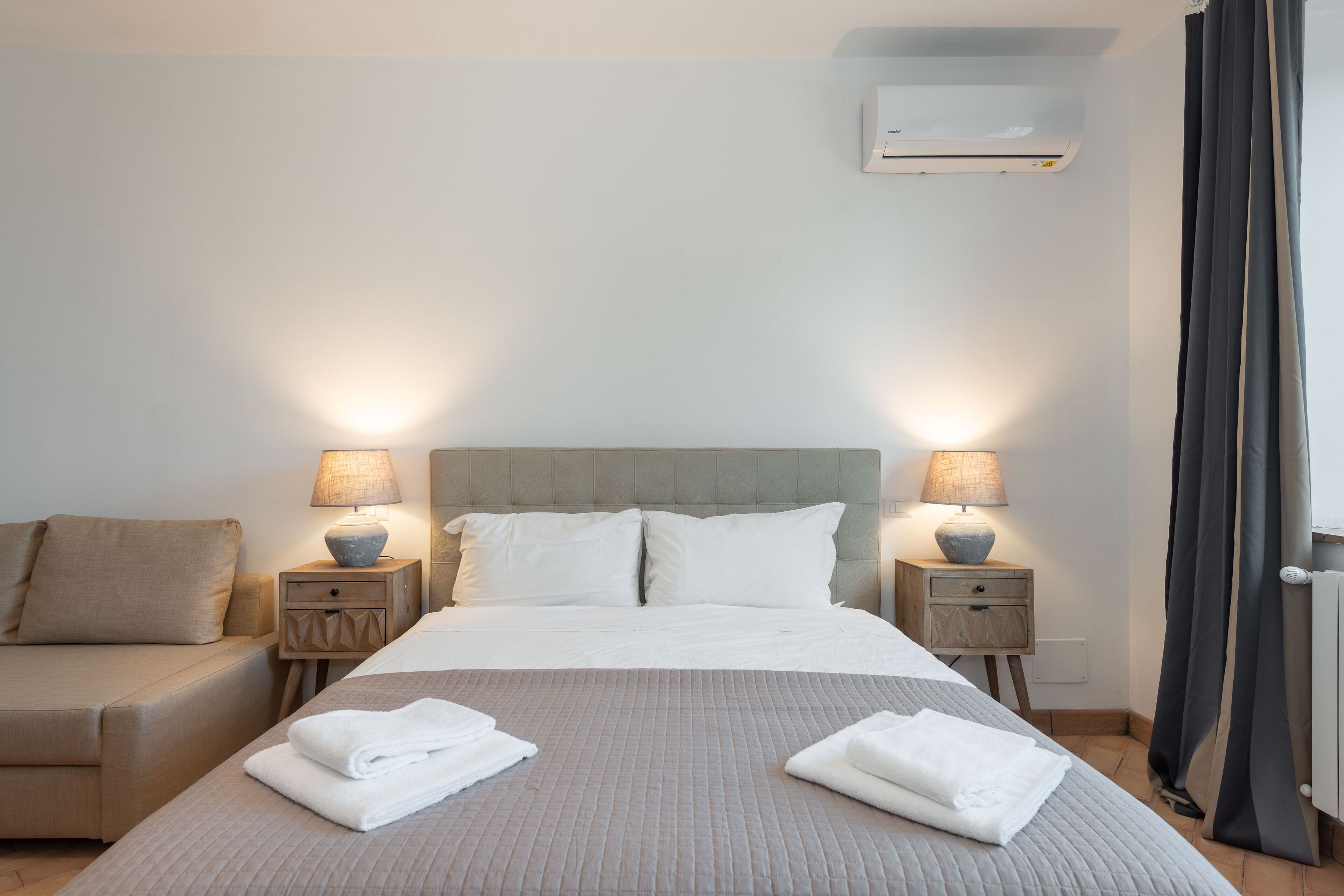 11 Schlafzimmer, Bügeleisen/Bügelbrett, WLAN, Bettwäsche