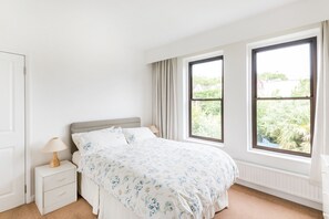 4 soverom, strykejern/-brett, wi-fi og sengetøy