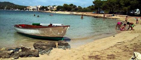 Beach nearby, beach towels