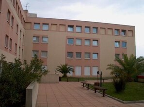 Esterni