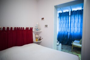 3 bedrooms, iron/ironing board, WiFi, bed sheets - Comfortable villa with swimming pool near the sea, Modica and Siracusa (Marina di Modica)