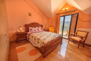 2 Schlafzimmer, Bügeleisen/Bügelbrett, WLAN, Bettwäsche