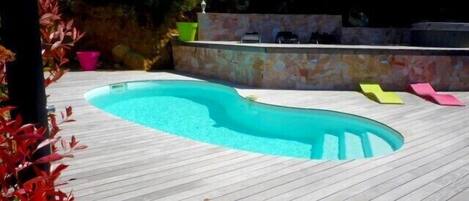 Piscine extérieure, piscine chauffée