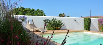 Modern Villa with pool, sea view and mediterranean garden